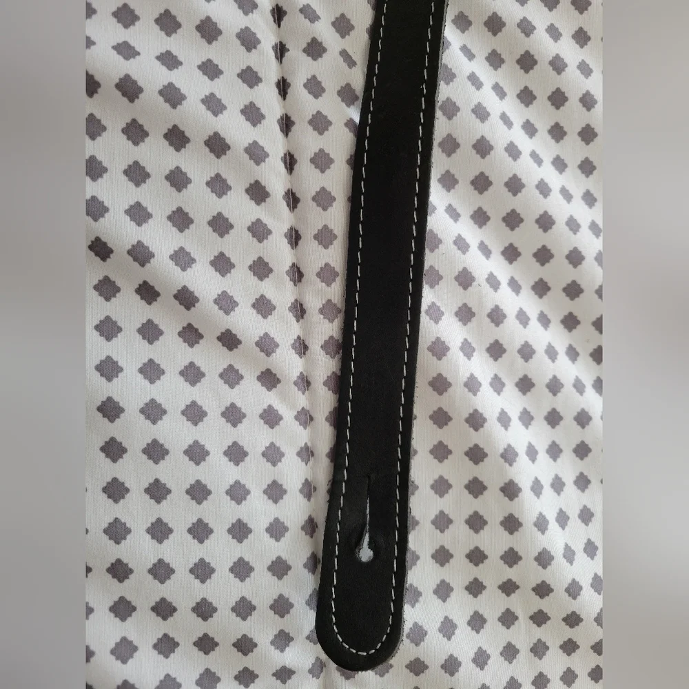 Guitar Strap - Picture 4 of 6